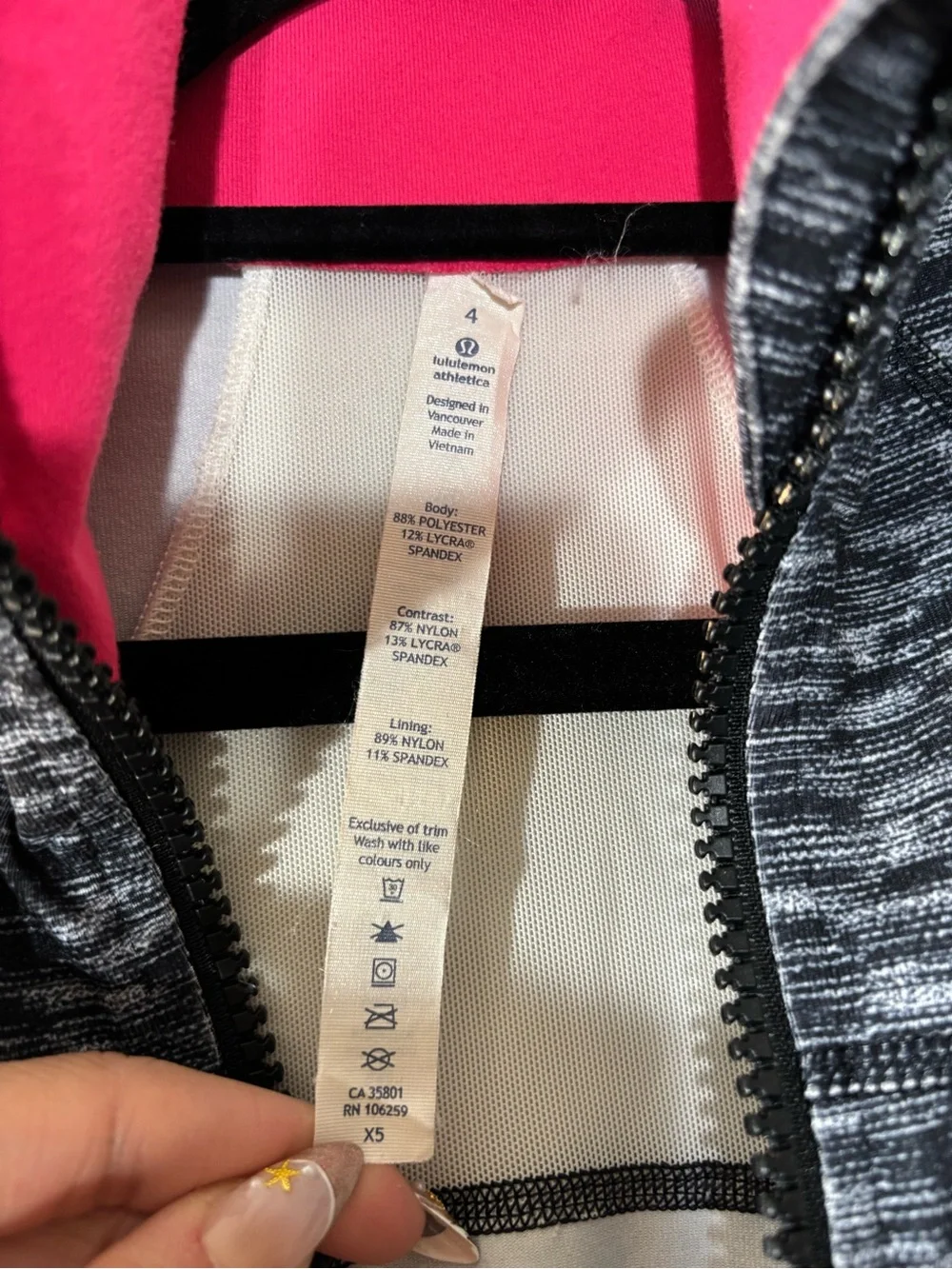 Lululemon Define Jacket Size 4 Black White Space Dye Full Zip Pink Collar